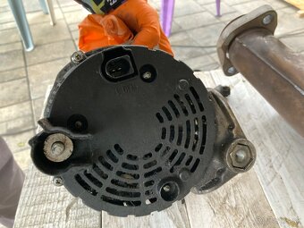 bmw e46 330d alternator - 4