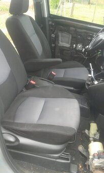 Mazda 5 2,0benzin 107kw-Rozpredam - 4