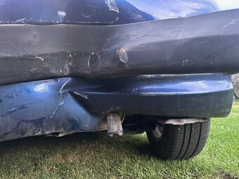 Predám havarovaný Peugeot 207 1.4 VTi Active,2010, 1.majiteľ - 4