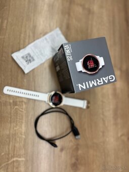 Garmin Venus 2S white gold - 4