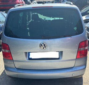 Volkswagen Touran 2,0TDi - 4