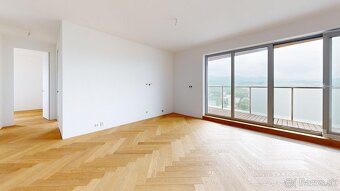 Na predaj, trojizbový byt 137 m2, 19. poschodie, Amfiteáter, - 4