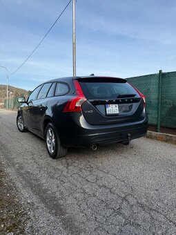 Volvo V60 2.0 Diesel 5-Válec D3 Facelfit,Virtual Cockpit,Nav - 4