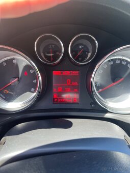Opel Insignia - 4