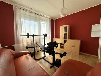 Zariadený 3 izbový byt, 76 m2, 5/5 balkón Sládkovičovo 700 € - 4