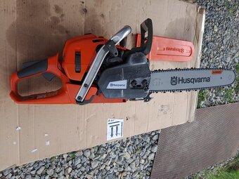 Husqvarna 560 XP motorova pila - 4