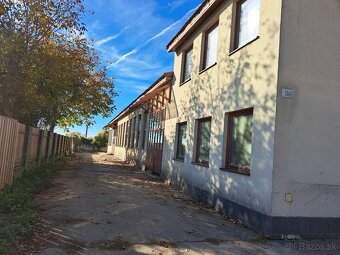 Prenájom areálu 939m2, hala 367m2, kancelárie soc. zázemie - 4