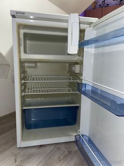 Malá chladnička Gorenje – plne funkčná - 4