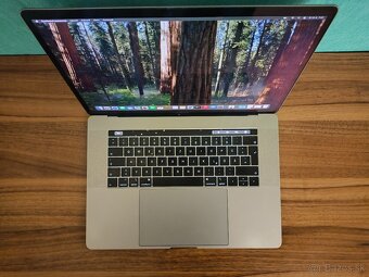 Apple MacBook Pro 15 2018 – i7 / 16GB / 256GB - 4