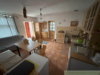 Chalupa v horskej obci Krokava - 4