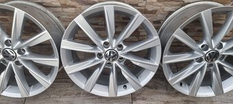 Predám original VW PHILADELPHIA, 5x112 6,5Jx17 ET 33 - 4