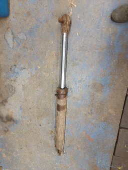 Piest hydraulika tretý bod - 4