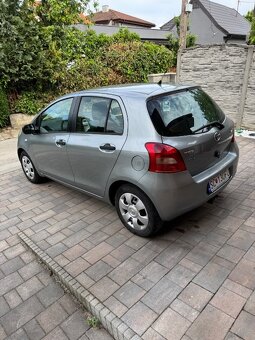 Toyota Yaris 1.3 VVT-I Terra - 4