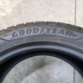 Zimné pneumatiky 265/45 R20 GOODYEAR DOT3522 - 4