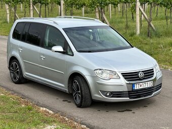 Volkswagen Touran - 4