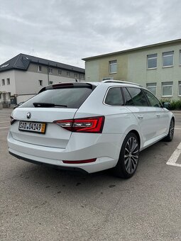 Skoda Superb 2.0 TDI 4x4 Laurin & Klement - 4