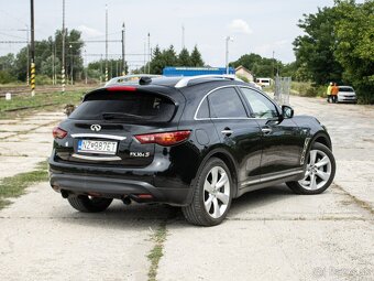 Infiniti FX30dS - 4