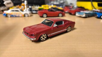 60x BBurago Made in Italy 1:43 - 4