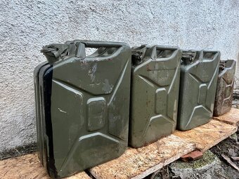 Vojenský plechový kanister (bandaska) - 1ks - 4