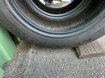 Zimne pneumatiky Goodyear 255/60R18 - 4