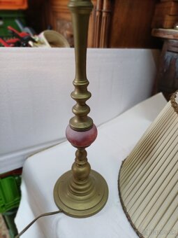 Predam stolovú mosaznu lampu - 4