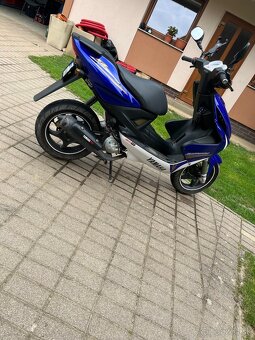 Yamaha aerox - 4