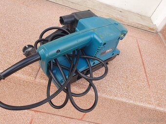 MAKITA 9911 na súčiastky - 4