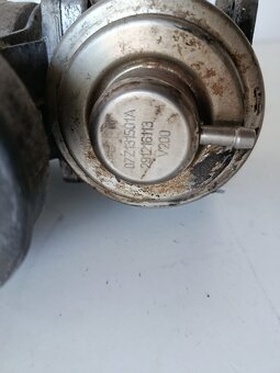 skrtiaca klapka vw touareg 07z128070g 50€ - 4