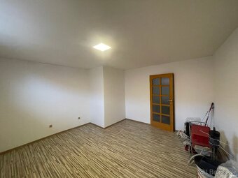 MH216-Na prenájom kancelárske priestory v obci Chotín - 4