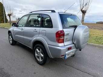 Toyota rav4 2.0 d4d 4x4 - 4