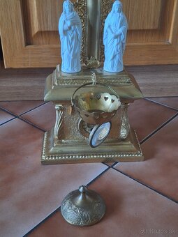 Starý domáci oltár - 4