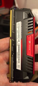 Corsair Vengeance DDR3 4x4GB plus chladič - 4