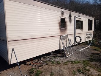 Predám mobilný dom 8x3m - 4