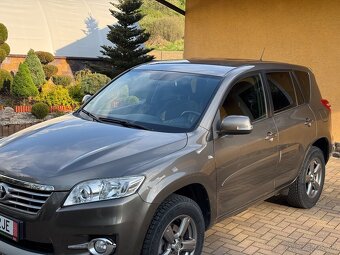 Toyota RAV4 - 4
