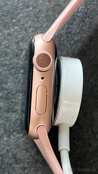Apple Watch series 5, 40mm - 4