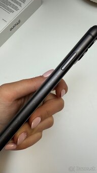 iPhone 11 64GB - 4