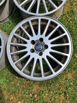 Elektrony volvo 17 - 5x108 - 4