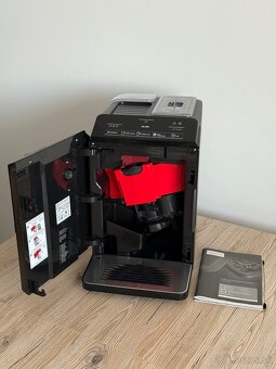 Automatický kávovar Siemens EQ300 - 4