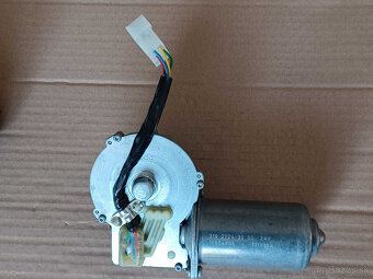 Motorček na stierače, servo - NOVÉ, NEPOUŽITÉ - 4