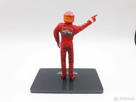 Figúrka Michael Schumacher Ferrari 2000, 1:18 - 4