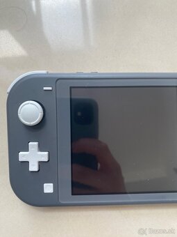 Nintendo Switch Lite + Hry - 4
