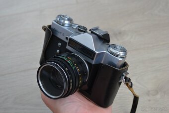 RETRO FOTOAPARÁT Zenit-E + Helios 44-2 + príslušenstvo - 4