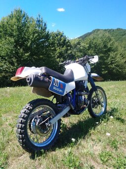 Suzuki dr 650 a - 4
