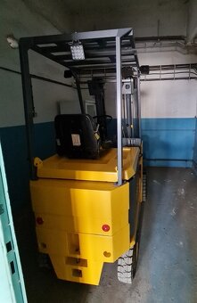 VZV Detvan AV 16, elektrický s bočným posuvom - 4