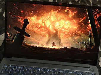 Lenovo LOQ Essential Gen 9 RTX™ 3050 6GB - 4