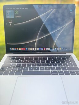 MacBook Pro 13 2018, 256GB - 4