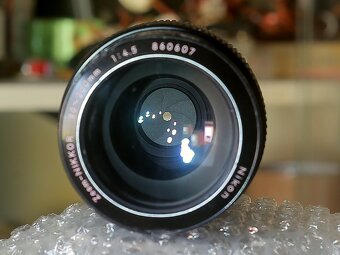 Zoom-Nikkor  80-200mm / F4,5 / Nikon F - 4