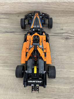 Lego Technic 42169 NEOM McLaren Formula E - 4
