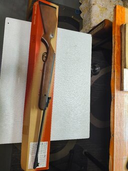 vzduchovka crosman - 4