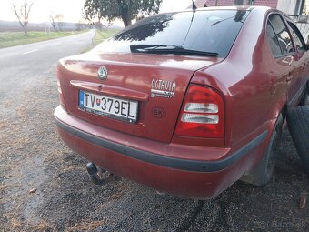 Škoda octavia 1.6 benzín plyn( lpg) - 4